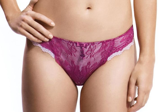 Antoinette 4389 Masquerade stringi