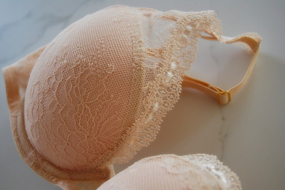 Mercedes biustonosz plunge nude